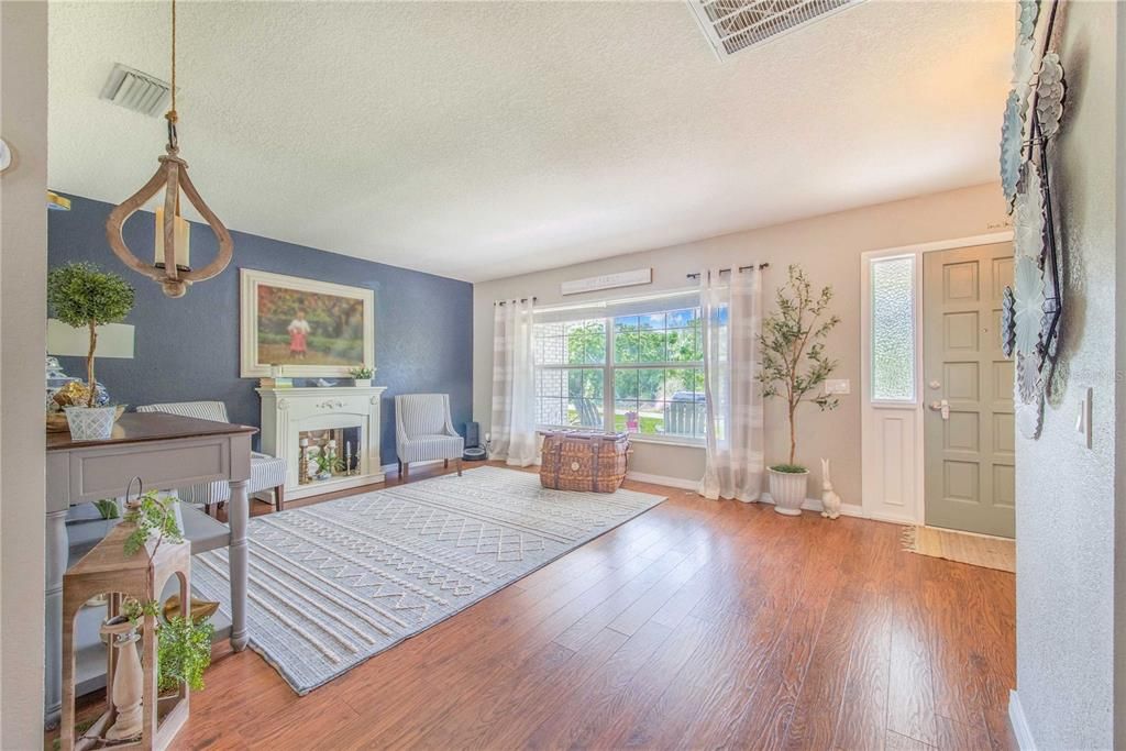 Active With Contract: $515,000 (4 beds, 3 baths, 2340 Square Feet)