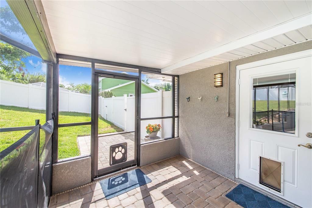 Active With Contract: $515,000 (4 beds, 3 baths, 2340 Square Feet)