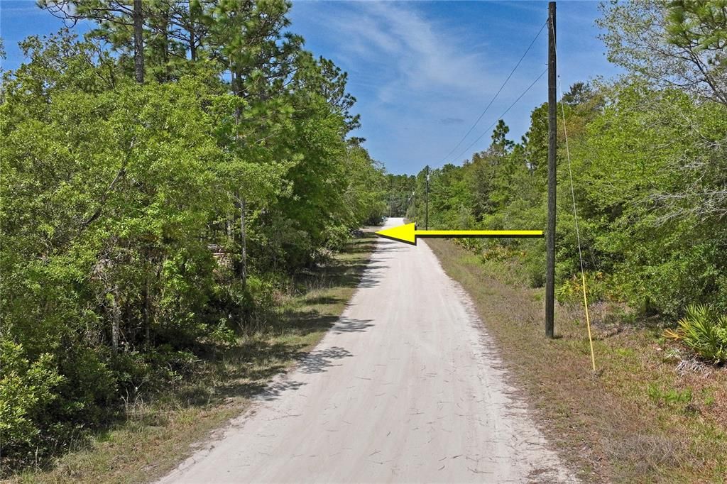 En Venta: $64,900 (0.77 acres)