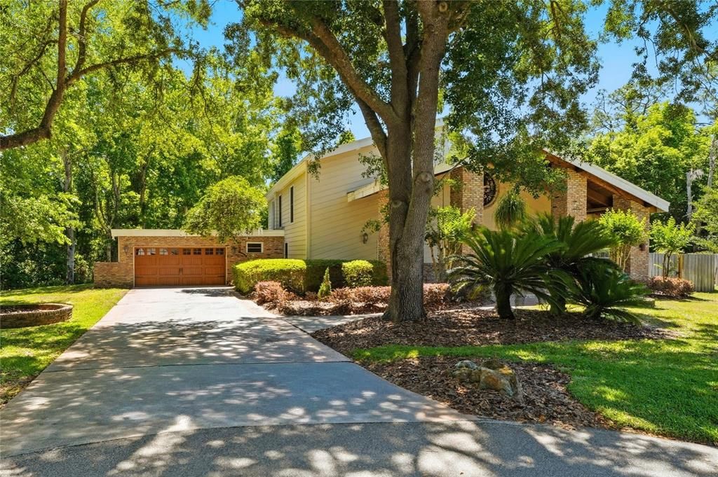 Active With Contract: $785,000 (4 beds, 3 baths, 2853 Square Feet)