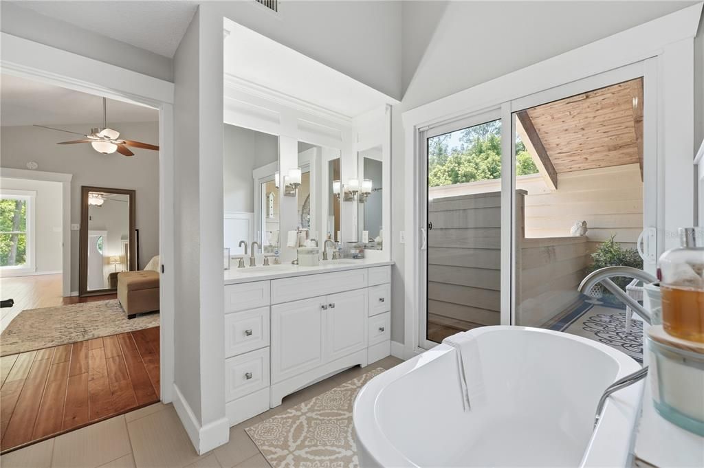 Active With Contract: $785,000 (4 beds, 3 baths, 2853 Square Feet)