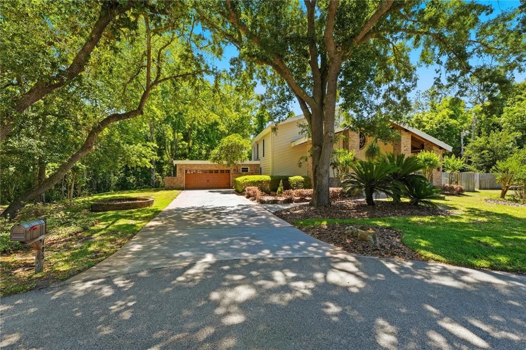 Active With Contract: $785,000 (4 beds, 3 baths, 2853 Square Feet)