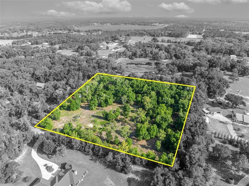 Activo con contrato: $415,000 (5.00 acres)