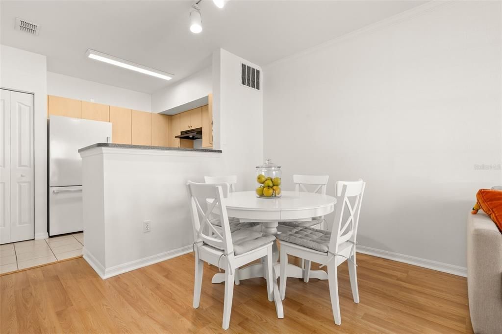 En Venta: $259,000 (1 camas, 1 baños, 855 Pies cuadrados)