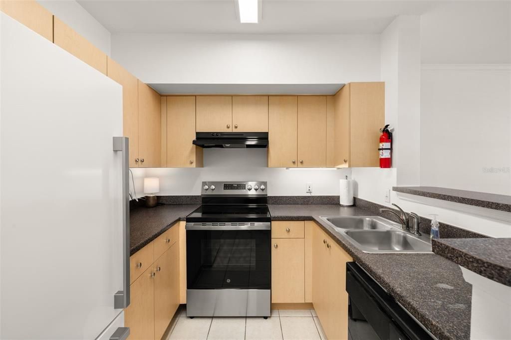 En Venta: $259,000 (1 camas, 1 baños, 855 Pies cuadrados)