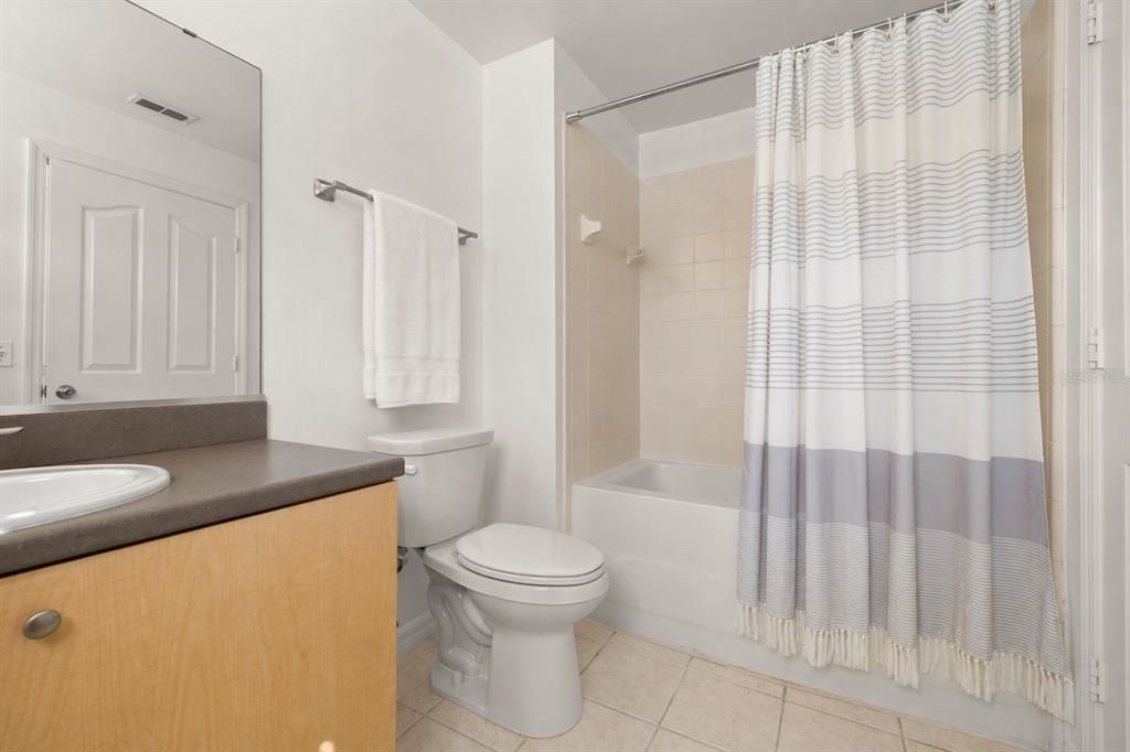 En Venta: $259,000 (1 camas, 1 baños, 855 Pies cuadrados)