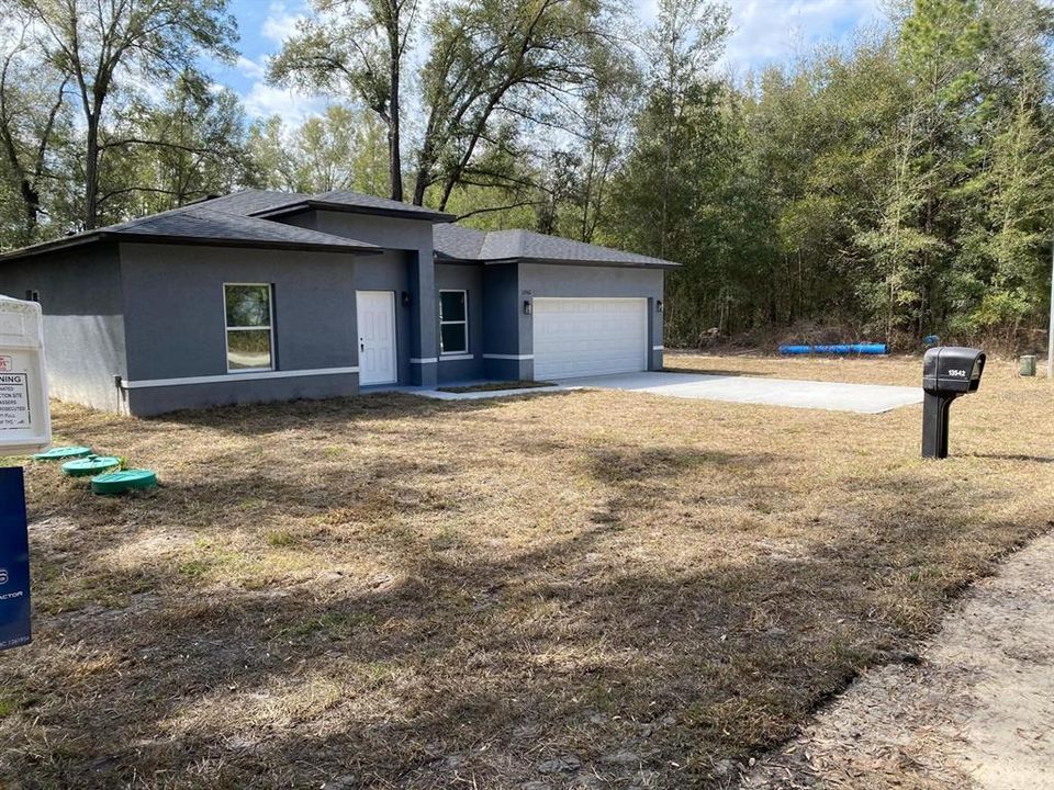 На продажу: $304,900 (4 спален, 2 ванн, 1644 Квадратных фут)