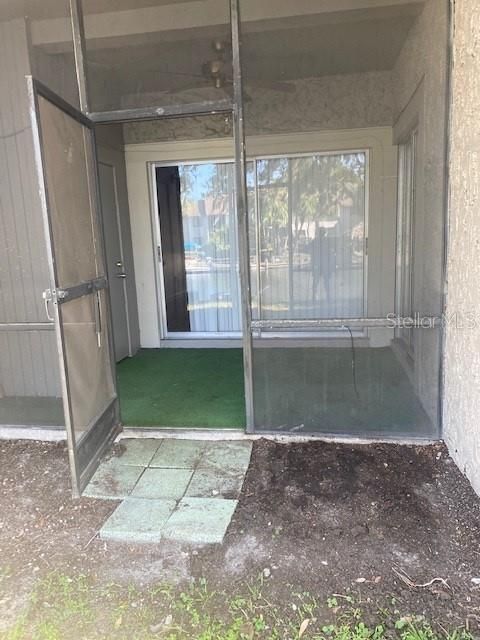 For Rent: $1,100 (2 beds, 1 baths, 890 Square Feet)