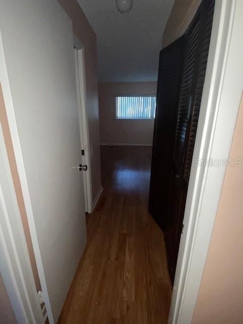 For Rent: $1,100 (2 beds, 1 baths, 890 Square Feet)