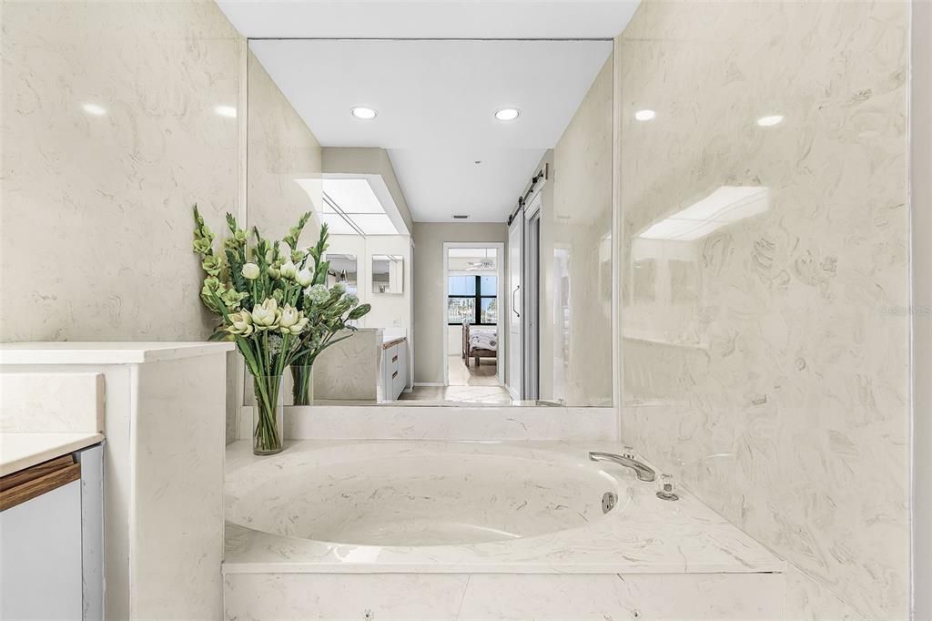 На продажу: $429,900 (3 спален, 2 ванн, 1538 Квадратных фут)