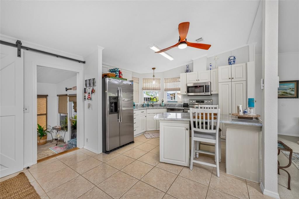 Activo con contrato: $169,900 (2 camas, 2 baños, 1002 Pies cuadrados)