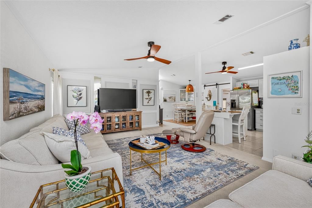 Activo con contrato: $169,900 (2 camas, 2 baños, 1002 Pies cuadrados)