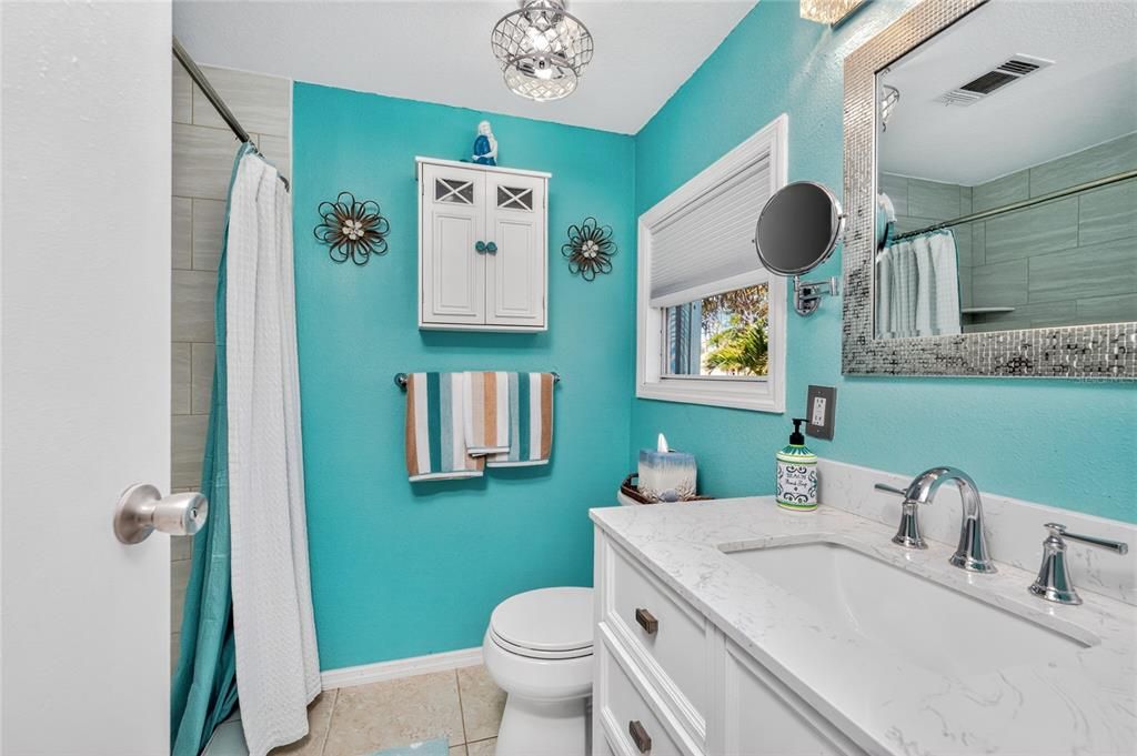 Activo con contrato: $169,900 (2 camas, 2 baños, 1002 Pies cuadrados)