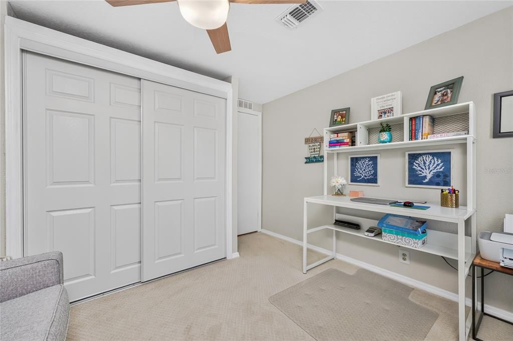 Activo con contrato: $169,900 (2 camas, 2 baños, 1002 Pies cuadrados)
