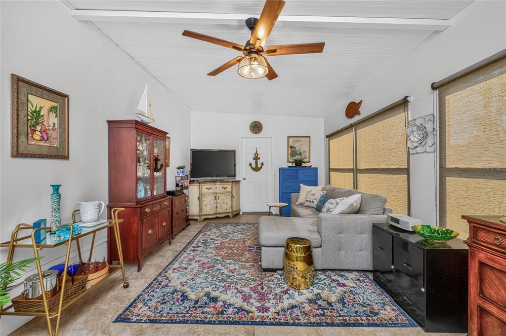 Activo con contrato: $169,900 (2 camas, 2 baños, 1002 Pies cuadrados)