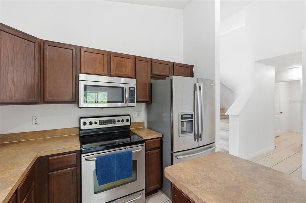 Active With Contract: $350,000 (4 beds, 2 baths, 2871 Square Feet)