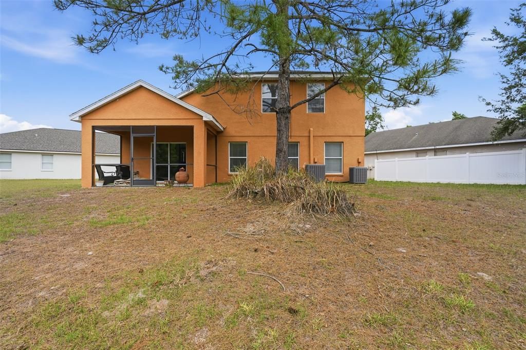 Active With Contract: $350,000 (4 beds, 2 baths, 2871 Square Feet)