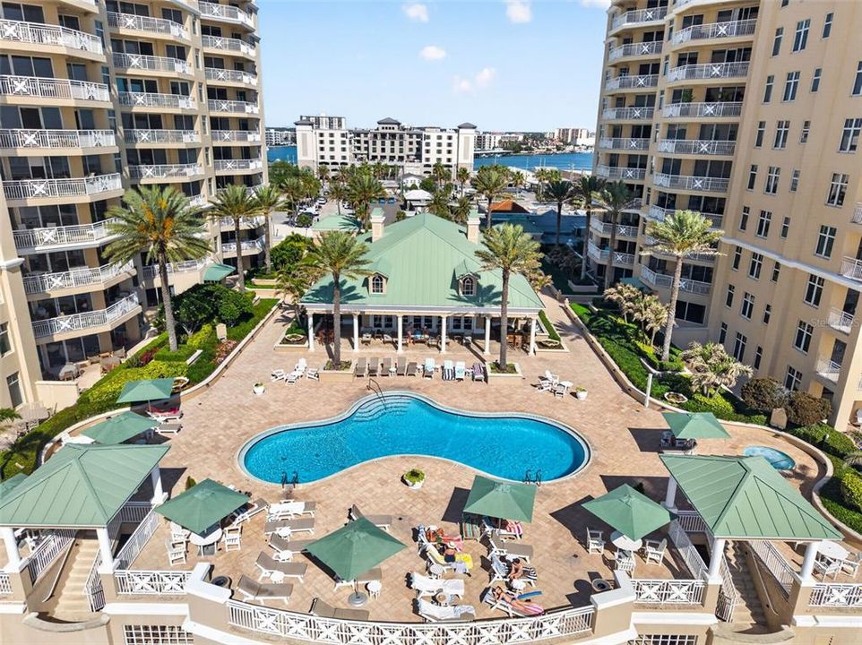 For Sale: $2,399,000 (3 beds, 2 baths, 2000 Square Feet)