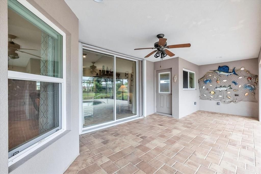 For Sale: $539,900 (3 beds, 2 baths, 1774 Square Feet)