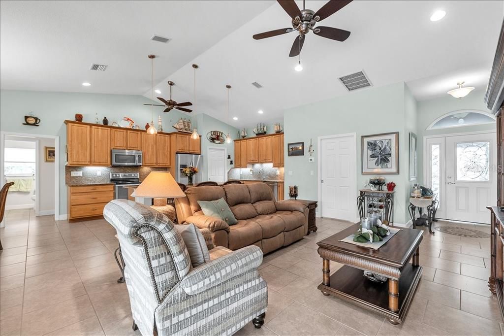 For Sale: $539,900 (3 beds, 2 baths, 1774 Square Feet)