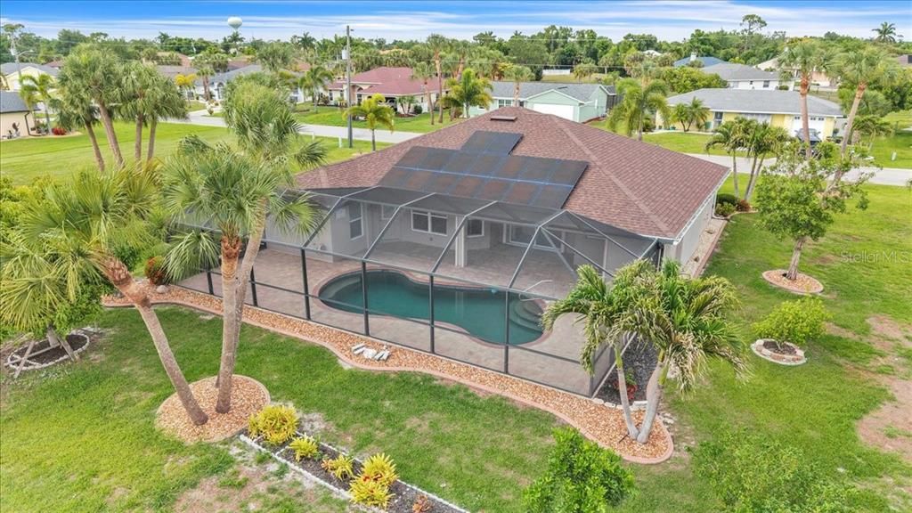 For Sale: $539,900 (3 beds, 2 baths, 1774 Square Feet)