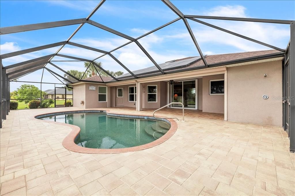 For Sale: $539,900 (3 beds, 2 baths, 1774 Square Feet)