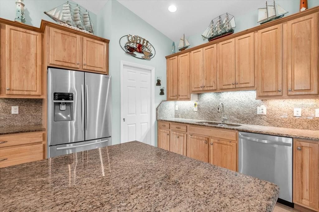 For Sale: $539,900 (3 beds, 2 baths, 1774 Square Feet)
