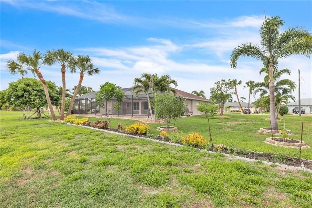 For Sale: $539,900 (3 beds, 2 baths, 1774 Square Feet)