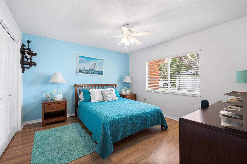 Active With Contract: $500,000 (4 beds, 3 baths, 2516 Square Feet)