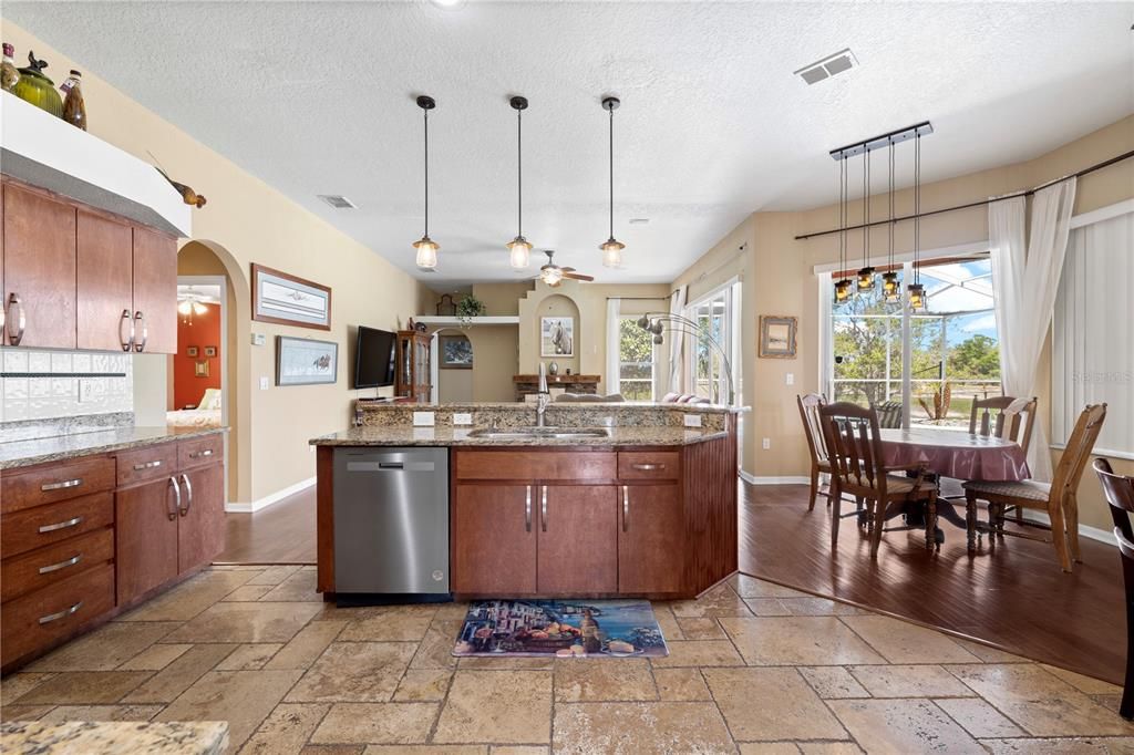 Active With Contract: $500,000 (4 beds, 3 baths, 2516 Square Feet)