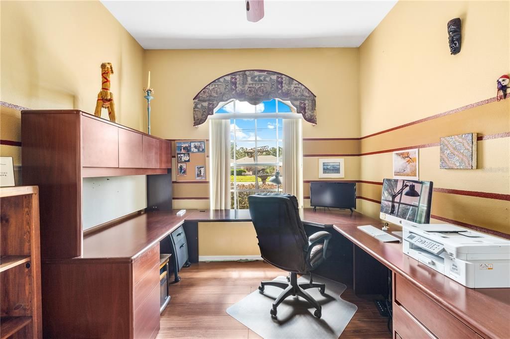 Active With Contract: $500,000 (4 beds, 3 baths, 2516 Square Feet)
