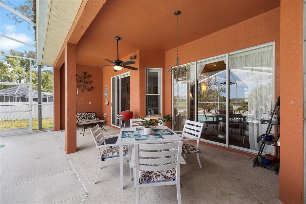 Active With Contract: $500,000 (4 beds, 3 baths, 2516 Square Feet)