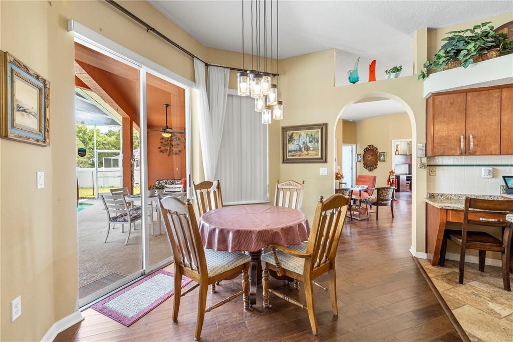 Active With Contract: $500,000 (4 beds, 3 baths, 2516 Square Feet)