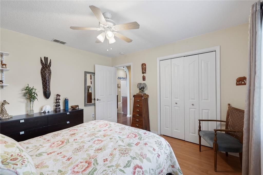 Active With Contract: $500,000 (4 beds, 3 baths, 2516 Square Feet)