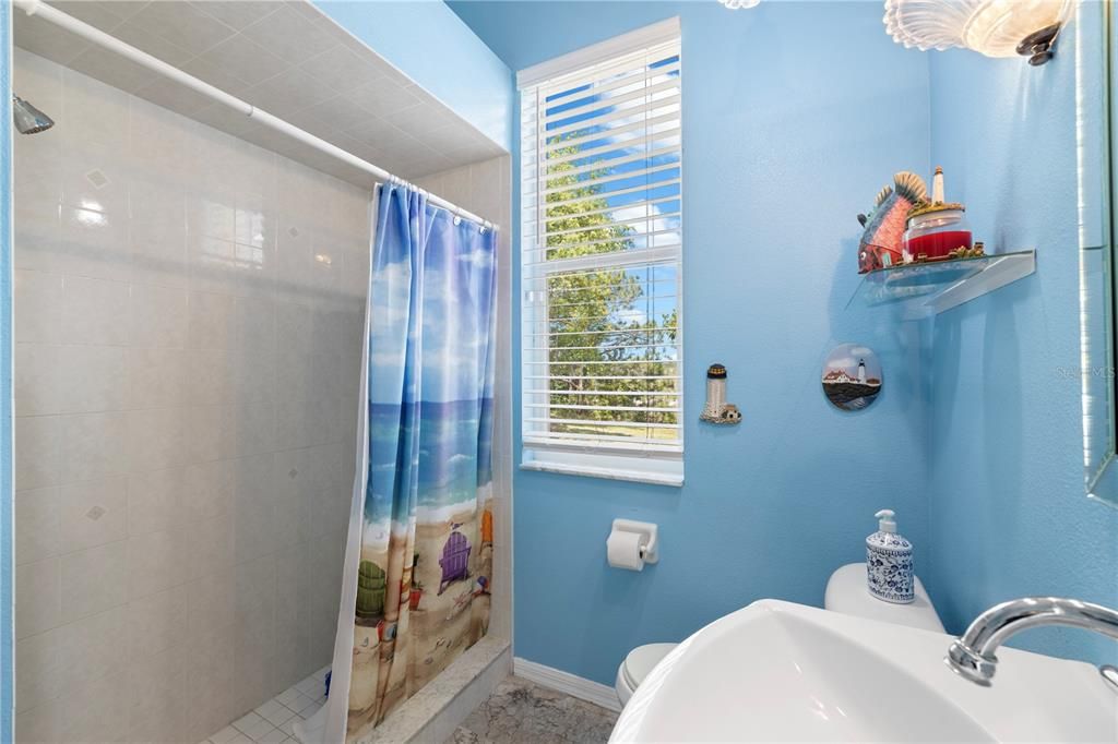 Active With Contract: $500,000 (4 beds, 3 baths, 2516 Square Feet)