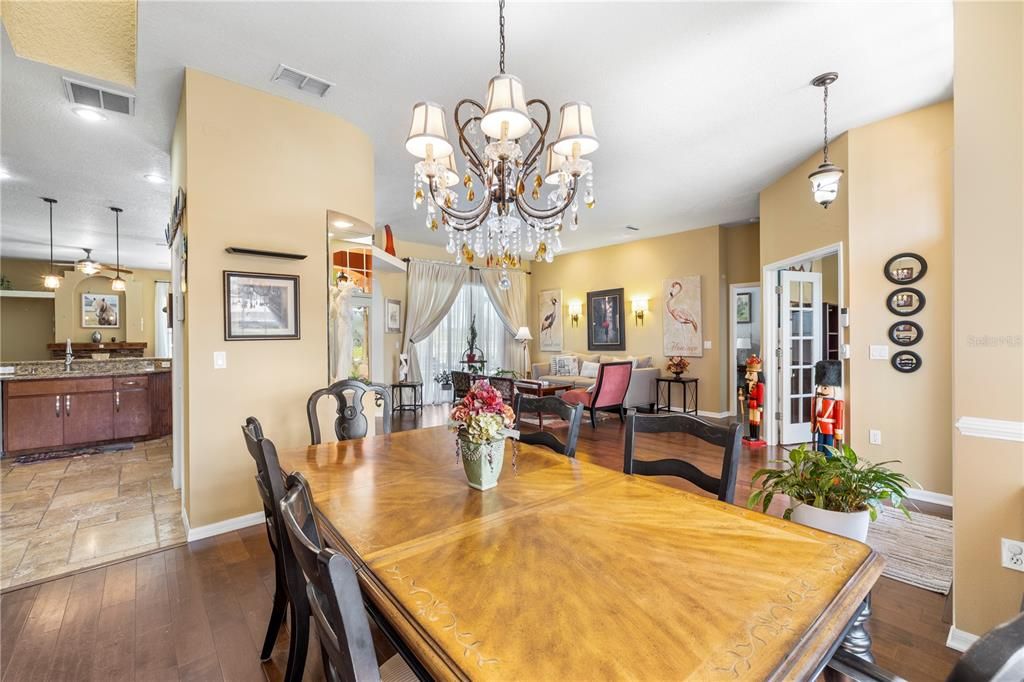 Active With Contract: $500,000 (4 beds, 3 baths, 2516 Square Feet)