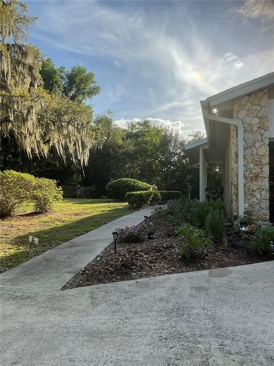 Active With Contract: $615,000 (3 beds, 2 baths, 1655 Square Feet)