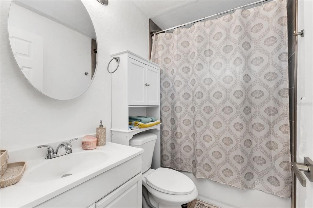 На продажу: $349,000 (4 спален, 2 ванн, 1629 Квадратных фут)