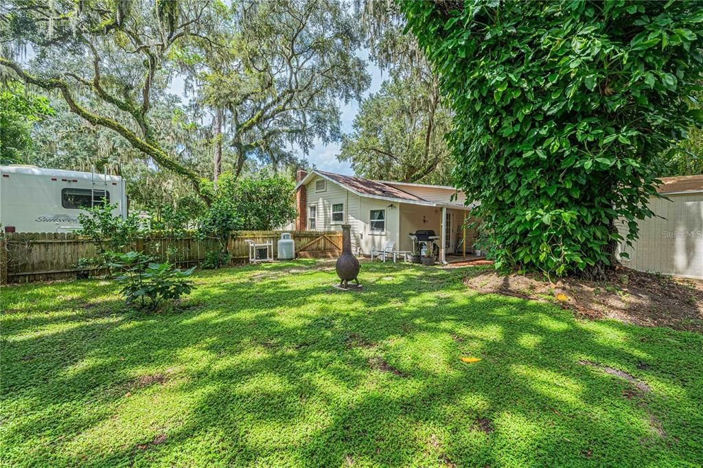 На продажу: $199,900 (2 спален, 1 ванн, 948 Квадратных фут)