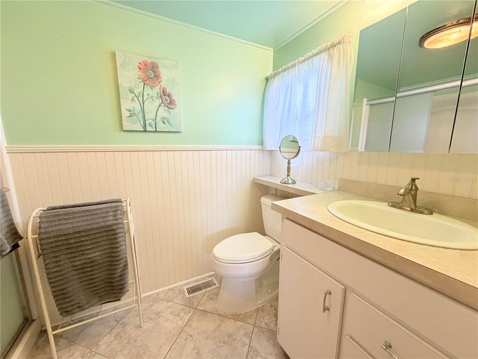 For Sale: $115,000 (2 beds, 2 baths, 1186 Square Feet)