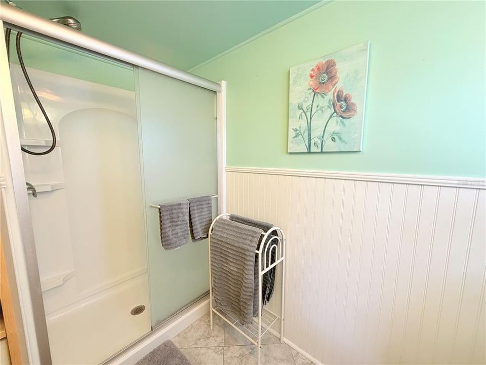 For Sale: $115,000 (2 beds, 2 baths, 1186 Square Feet)