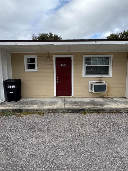 For Rent: $750 (2 beds, 1 baths, 900 Square Feet)