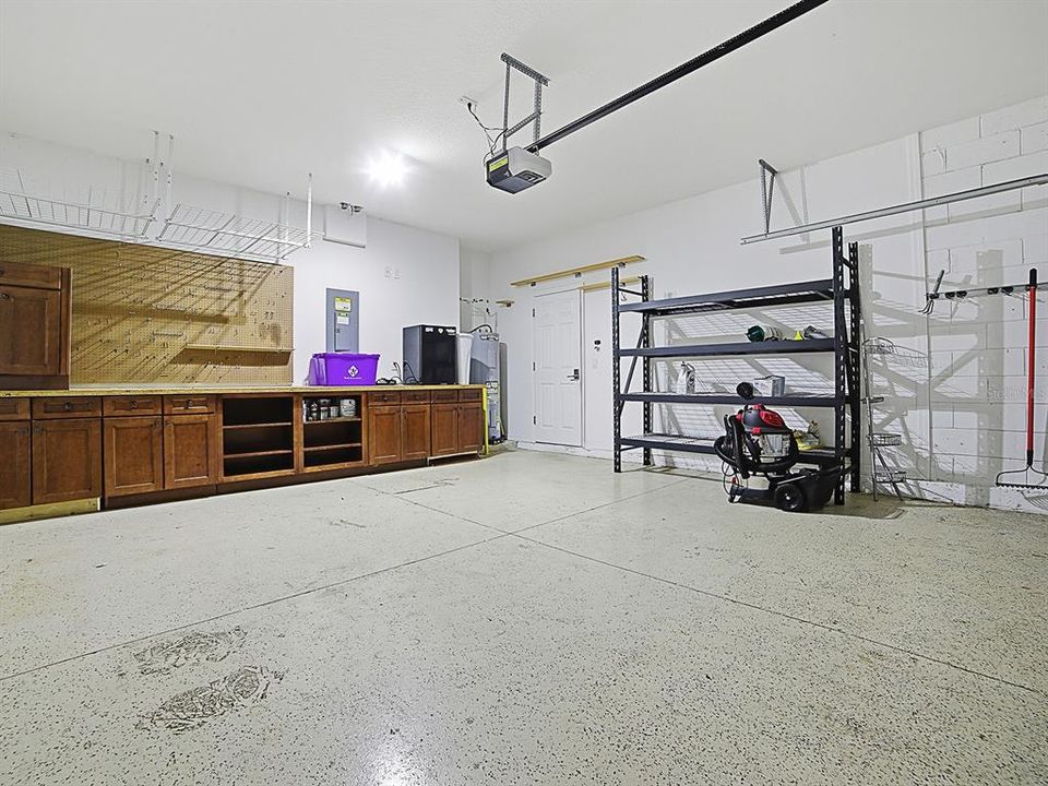 For Sale: $625,000 (3 beds, 2 baths, 2077 Square Feet)