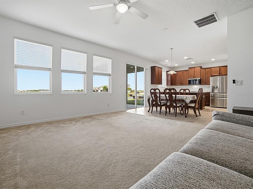 For Sale: $625,000 (3 beds, 2 baths, 2077 Square Feet)