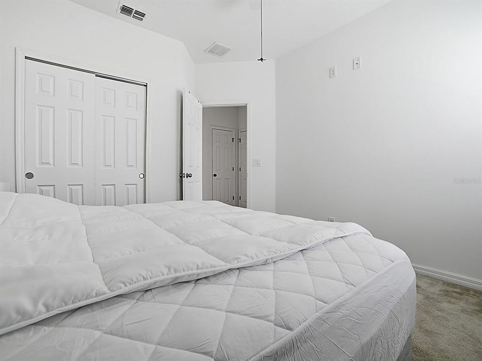 For Sale: $625,000 (3 beds, 2 baths, 2077 Square Feet)