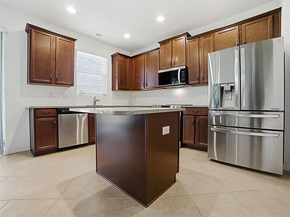 For Sale: $625,000 (3 beds, 2 baths, 2077 Square Feet)