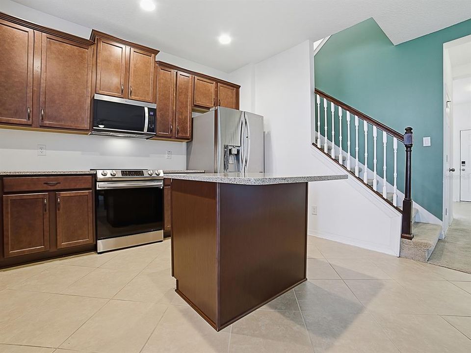 For Sale: $625,000 (3 beds, 2 baths, 2077 Square Feet)