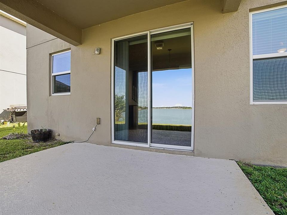 For Sale: $625,000 (3 beds, 2 baths, 2077 Square Feet)