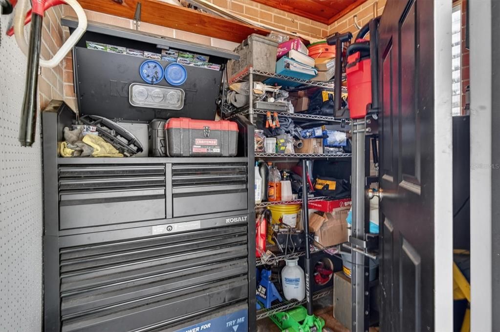 Activo con contrato: $229,000 (2 camas, 2 baños, 1196 Pies cuadrados)