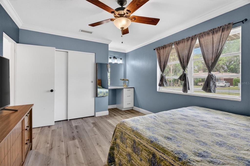 Activo con contrato: $229,000 (2 camas, 2 baños, 1196 Pies cuadrados)
